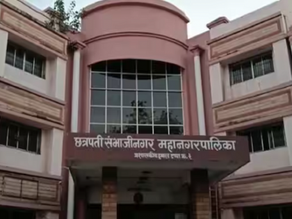 Alive staff shown dead; Such glory of the Chhatrapati Sambhajinagar municipal clerk | जिवंत कर्मचारी दाखवला मृत; महापालिकेतील लिपिकाचा असाही प्रताप