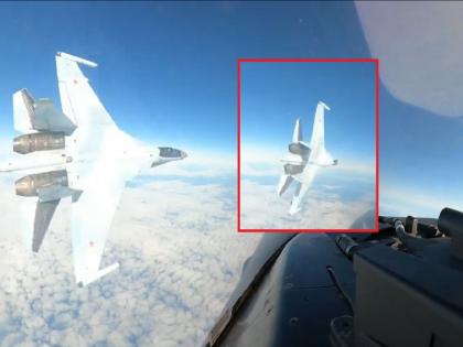 Russia-America : Russian warplanes entered America; In short, a major disaster was averted, see the shocking video | रशियाचे लढाऊ विमान अमेरिकेत घुसले; थोडक्यात मोठा अनर्थ टळला, पाहा धक्कादायक व्हिडिओ