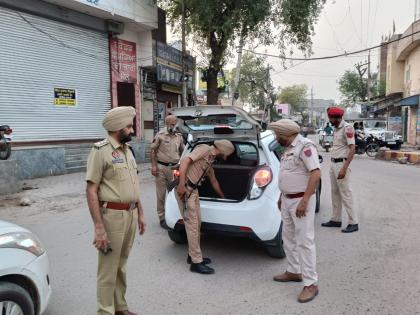 2 Pakistani spies arrested in Amritsar; leaked confidential information of Indian Army | अमृतसरमध्ये २ पाकिस्तानी गुप्तहेरांना अटक; भारतीय सैन्याची गोपनीय माहिती केली लीक 2 Pakistani spies arrested in Amritsar; leaked confidential information of Indian Army | अमृतसरमध्ये २ पाकिस्तानी गुप्तहेरांना अटक; भारतीय सैन्याची गोपनीय माहिती केली लीक