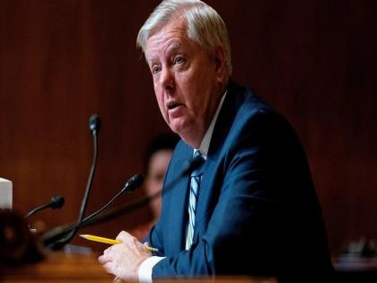 US on India: Lindsey Graham's proposal is to impose 500% tariffs on any country that buys Russian energy. India, along with China | ट्रम्प यांच्या पक्षातील नेत्याची भारताला धमकी; "जर रशियाची मदत केली तर अमेरिका भारतावर..." US on India: Lindsey Graham's proposal is to impose 500% tariffs on any country that buys Russian energy. India, along with China | ट्रम्प यांच्या पक्षातील नेत्याची भारताला धमकी; "जर रशियाची मदत केली तर अमेरिका भारतावर..."