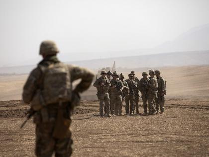 America is ultimately a traitor! They abandoned these troops to their fate while fighting alongside them Syria force | अमेरिका शेवटी विश्वासघातकीच! सोबत लढता लढता मध्येच या सैन्याला त्यांच्या नशिबावर सोडले America is ultimately a traitor! They abandoned these troops to their fate while fighting alongside them Syria force | अमेरिका शेवटी विश्वासघातकीच! सोबत लढता लढता मध्येच या सैन्याला त्यांच्या नशिबावर सोडले