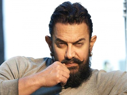 Aamir Khan to be the villain of Mr. Perfectionist; Varni in the Hindi remake of the Tamil movie 'Vikram Vedha' !! | मि.परफेक्शनिस्ट आमीर खान बनणार खलनायक; तमिळ चित्रपट ‘विक्रम वेधा’च्या हिंदी रिमेकमध्ये वर्णी!!