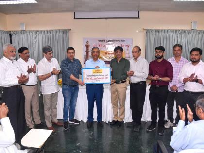 Jalgaon: Honoring Ashok Jain by Maharashtra Chess Inspiration Day Committee | Jalgaon: महाराष्ट्र बुद्धिबळ प्रेरणा दिन समितीतर्फे अशोक जैन यांचा सन्मान  