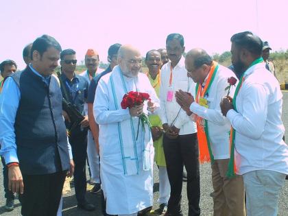 Arrival of Union Home Minister Amit Shah in Akola; will go to Jalgaon and Chhatrapati Sambhajinagar | केंद्रीय गृहमंत्री अमित शाह यांचे अकाेल्यात आगमन; जळगाव व छत्रपती संभाजीनगरला जाणार