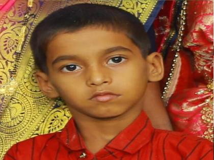 Eleven-year-old Vedant Patil of Amjai Verwade died after drinking insecticide, mistaking it for cough medicine | Kolhapur: खोकल्याचे औषध समजून किटक नाशक पिले, आमजाई व्हरवडे येथील अकरा वर्षीय वेदांत यांचा मृत्यू