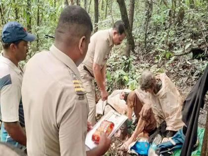 New Twist in Police Enquiry of American woman found tied in chains in Sindhudurg forest | सिंधुदुर्गात सापडलेल्या 'त्या' अमेरिकन महिलेच्या कहाणीत ट्विस्ट; तपासात नवी माहिती उघड