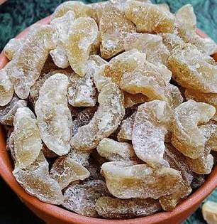 घरात सगळ्यांना आवडेल अशा आंबट-गोड आवळा कॅंडी, पाहा घरीच सोप्या पद्धतीनं कशा बनवाल