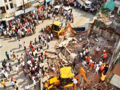 Building collapses in Amravati, five killed, one critically | अमरावती येथील इमारत कोसळली, पाच ठार, एक गंभीर