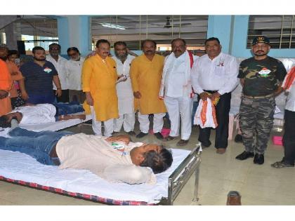 Blood Donation Camp organized by Muslim Brothers in Amravati on the occasion of Shiv Rajyabhishek Day | सामाजिक समरसतेचे ‘शिव’सूत्र; शिवराज्याभिषेक दिनानिमित्त मशिदीत रक्तदान शिबीर