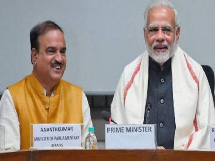 Narendra lost his third Co Minister in the last four & half years | साडेचार वर्षांत मोदींनी गमावला मंत्रिमंडळातील तिसरा सहकारी 