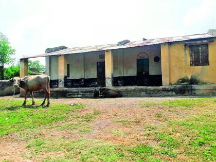 Due to sewakis in the district, the anganwadi centers closed | जिल्ह्यात सेविकांच्या संपामुळे अंगणवाडी केंद्रे बंद