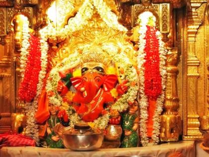 A crowd of devotees celebrating 'Angarki Chaturthi', know the story of Tuesday's crisis | 'अंगारकी चतुर्थी'निमित्त भाविकांची गर्दी, जाणून घ्या मंगळवारच्या संकष्टीची कहाणी