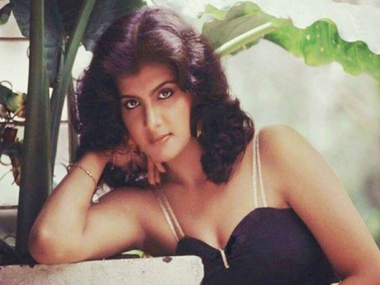 Veteran actress Anita Raj is a gym freak; her stay fit mantra will inspire you | पन्नाशी पार करूनही अनिता राज आजही दिसतात फिट, पाहा त्यांचे फोटो
