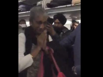 Video: respect honor to parents of 'abhinandan varthman' in airplanes, standing ovation by clapping passenger in delhi | Video : वीरपुत्राच्या आई-वडिलाचं विमानात 'अभिनंदन', टाळ्या वाजवून स्टँडिंग ओव्हेशन