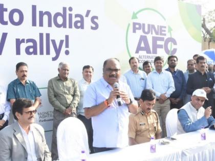 Maharashtra will be a leader in green mobility in alternative fuel vehicle green mobility Information of Anil Parab | पर्यायी इंधन वाहन ग्रीन मोबिलिटीत महाराष्ट्र देशात अग्रेसर असेल; अनिल परब यांची माहिती