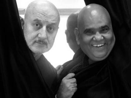 anupam kher post for friend late satish kaushik on his birthday says will celebrate today | मेरे प्यारे दोस्त! सतीश कौशिक यांच्या जन्मदिनानिमित्त अनुपम खेर यांची पोस्ट; म्हणाले, 'आज की शाम..'