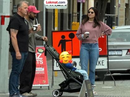 Anushka Sharma and Virat Kohli spotted strolling along the streets of Australia with their child | अनुष्का शर्मा आणि विराट कोहली ऑस्ट्रेलियाच्या रस्त्यावर मुलासोबत दिसली भटकंती करताना