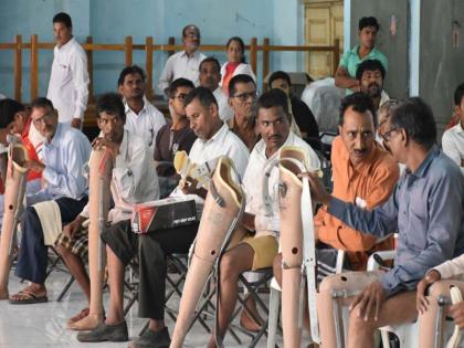 70 patients 'cheetahs' of artificial limbs | 70 रूग्णांना कृत्रिम अवयवांचे ‘चैतन्य’