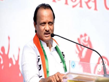 Lok Sabha Election 2019 Ajit Pawar to supporter activists notice | अजिबात नेत्यांच्या पाया पडायचं नाही; अजित पवारांच्या सूचना