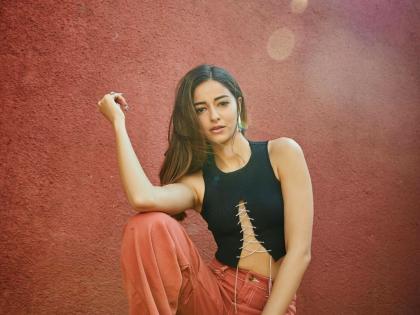 'Gehraiyaan' fame Ananya Panday reveals about relationship, hints to fans | 'गहराइयां' फेम अनन्या पांडेने केला रिलेशनशीपबाबतचा खुलासा, दिली चाहत्यांना हिंट