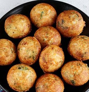 आप्पे करताना चिकटतात? सुटता-सुटत नाहीत आणि लगदा होतो? या स्टेप्सनी करा विकतपेक्षा भारी आप्पे