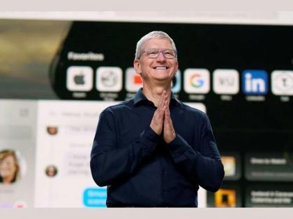 Apple watch saves life of haryana dentist wife thanks ceo tim cook via email receives reply | दवाखान्यात न जाताच Apple Watch नं दिली हृदय रोगाची माहिती; ‘हे’ फिचर आलं कामी