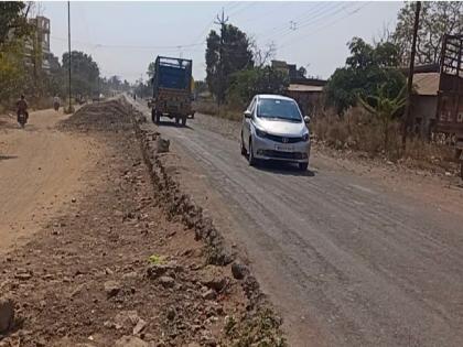 The fourth tender for the stalled road, the work worth 67 crores in four years has gone to 100 crores | रखडलेल्या रस्त्याची चौथ्यांदा निविदा, चार वर्षात ६७ कोटींचे काम गेले शंभर कोटींवर