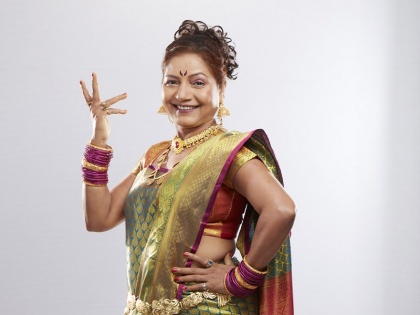 Surekha Punekar plays the role of examiner in the show | सुरेखा पुणेकर ह्या शोमध्ये दिसणार परीक्षकाच्या भूमिकेत