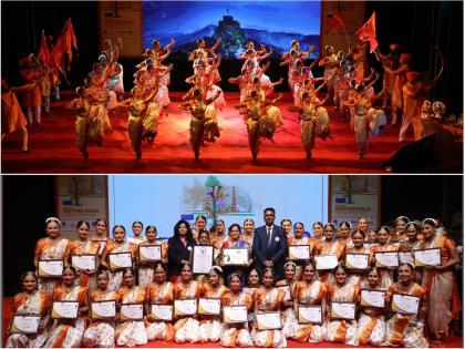 Archana palekar's Students performed Bharatanatyam on Maharashtrian song, recorded in India Book of Records | महाराष्ट्र गीतावर विद्यार्थीनीं केलं भारतनाट्यमचं सादरीकरण, 'इंडिया बुक ऑफ रेकॉर्डमध्ये झाली नोंद