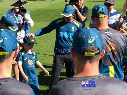 Australia's 7-year-old Archie Schiller presented with the Baggy Green ahead of Boxing Day Test - watch video | IND vs AUS 3rd Test : 7 वर्षीय आर्ची शिलरला ग्रीन कॅप प्रदान, पाहा व्हिडीओ