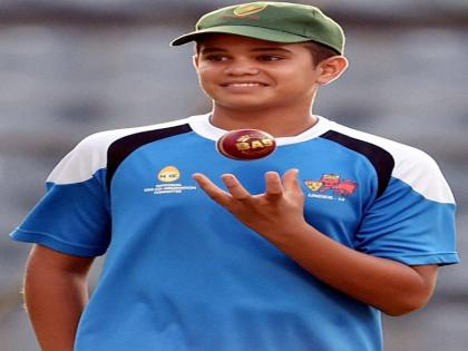 Master Blaster's son Arjun Tendulkar's selection in the Mumbai Under-19 squad | मास्टर ब्लास्टरचा मुलगा अर्जुन तेंडुलकरची मुंबईच्या अंडर-19 संघात निवड