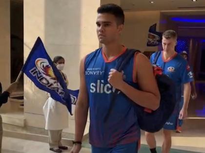 IPL 2022 MI vs CSK Live Updates : Hrithik Shokeen and Riley Meredith making his debut for Mumbai Indians, no place for Arjun Tendulkar, CSK have won the toss and they've decided to bowl first. | ArjunTendulkar IPL 2022 MI vs CSK Live Updates : अर्जुन तेंडुलकरला मिळाली का पदार्पणाची संधी?; मुंबई इंडियन्सने CSKविरुद्ध उतरवले दोन नवे गोलंदाज