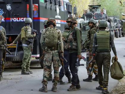 J-K: Indian Army foils infiltration bid; Pakistani guide arrested near border | J-K: भारतीय सैन्याने हाणून पाडला घुसखोरीचा डाव; सीमेजवळ पाकिस्तानी गाईड ताब्यात J-K: Indian Army foils infiltration bid; Pakistani guide arrested near border | J-K: भारतीय सैन्याने हाणून पाडला घुसखोरीचा डाव; सीमेजवळ पाकिस्तानी गाईड ताब्यात