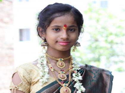 A schoolgirl from Sarnobatwadi Kolhapur ended her life after her parents asked her where she had gone without going to school | Kolhapur: शाळेला न जाता कुठे गेली होतीस म्हणून विचारले, रागातून मुलीने जीवन संपविले A schoolgirl from Sarnobatwadi Kolhapur ended her life after her parents asked her where she had gone without going to school | Kolhapur: शाळेला न जाता कुठे गेली होतीस म्हणून विचारले, रागातून मुलीने जीवन संपविले