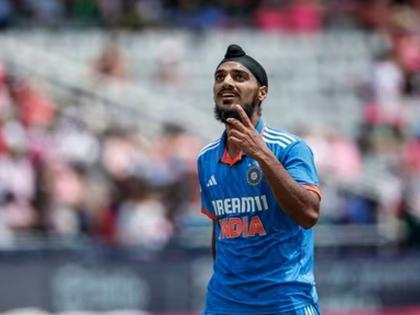 Arshdeep, before the zeal. Africa Garad; India's resounding victory by eight wickets, 200 balls to spare | अर्शदीप, आवेशसमोर द. आफ्रिका गारद; भारताचा आठ गडी, २०० चेंडू राखून दणदणीत विजय