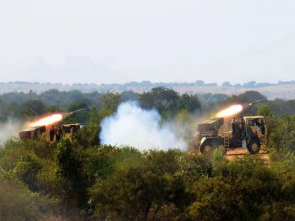 Hum se who will collide ..., Canals 'strike' at Deolali's fire range | हम से जो टकरायेगा..., देवळालीच्या फायर रेंजमध्ये तोफांचा सर्वत्र ‘प्रहार’