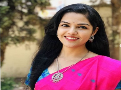 Arya Ambekar Recorded Meera Bhajan, shares good news on social media | आर्या आंबेकरच्या सूरात आता मीरा भजन, सोशल मीडियावर शेअर केली गुड न्यूज