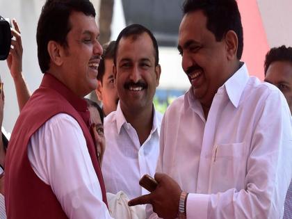 BJP gains publicity experience of fandavis's Jayant Patil's | फडणवीसांच्या प्रसिद्धीसंदर्भातील अनुभवाचा भाजपला फायदाच; जयंत पाटलांचा टोला