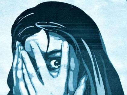 molestation of girl through acquaintance on social media, case registered against four; The amount was asked from the father | समाजमाध्यमावर ओळखीतून युवतीचे शोषण, चौघांविरुद्ध गुन्हा दाखल; वडिलांकडे मागितली होती रक्कम