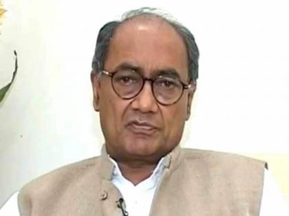 digvijay singh suspects they are infected with coronavirus | मध्यप्रदेशातील बंडखोर आमदारांना कोरोनाची लागण झाल्याचा दिग्विजय सिंह यांचा दावा