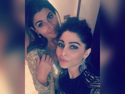 Famous Bollywood Singer Kanika Kapoor Sister Annabel Died | गायिका कनिकावर कोसळला दुःखाचा डोंगर, तिच्या बहिणीचं झालं निधन