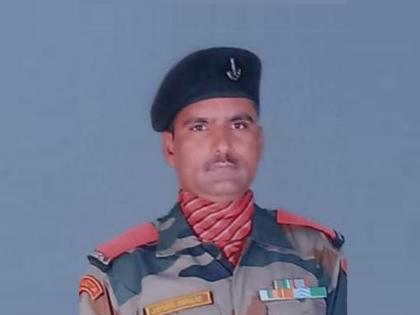 A soldier from Khanapur died in Siachen, cremated with state honors on Saturday | खानापूर येथील जवानाचे सियाचिनमध्ये निधन, शनिवारी शासकीय इतमामात अंत्यसंस्कार