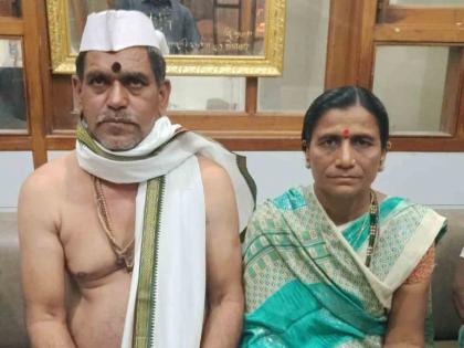 ashadhi wari A couple from Nashik district got the honor of performing official mahapuja of Vitthal along with the Chief Minister | नाशिक जिल्ह्यातील दाम्पत्याला मुख्यमंत्र्यांसह विठ्ठलाची शासकीय महापूजा करण्याचा मिळाला मान