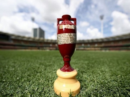 England's cricket was 'ash' and Ashes was born | इंग्लंडच्या क्रिकेटची ' राख'  झाली आणि अॅशेसचा जन्म झाला