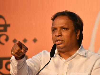 Ashish Shelar does inspection of drain cleaning Even after the Chief Minister Eknath Shinde review meeting | आशिष शेलारांचे ‘कहीं पे निगाहें कहीं पे निशाणा’? मुख्यमंत्र्यांच्या आढावा बैठकीनंतरही नालेसफाईची पाहणी