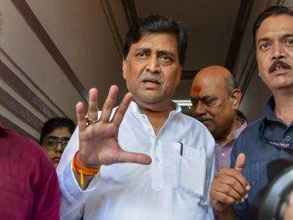 Attempt to 'set a narrative' through allegations of vote theft; Ashok Chavan criticizes Congress | मतचोरीच्या आरोपातून ‘नरेटिव्ह सेट’ करण्याचा प्रयत्न; अशोक चव्हाणांची काँग्रेसवर टीका