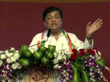 congress leader ashok chavan targets maharashtra government modi government vajramuth rally uddhv thackeray | "महाराष्ट्रात आज जे गलिच्छ राजकारण सुरूये त्याला जनता खपवून घेणार नाही"