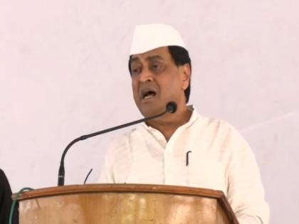 Why am I the target of Maratha reservation? Ashok Chavan presented the role, said... | मराठा आरक्षणावरून मीच टार्गेट का ? कार्यक्रमात गोंधळानंतर अशोक चव्हाण म्हणाले...