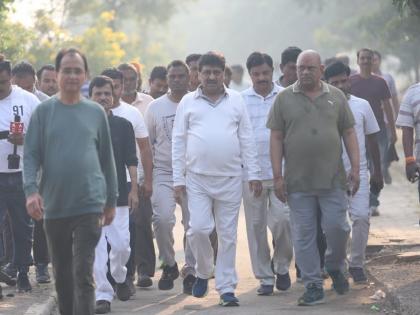 'Walk' of Congress leaders for Bharat Jodo; Early morning exercise, thorough practice of walking | भारत जोडोसाठी काँग्रेस नेत्यांचा ‘वॉक’; पहाटेच्या वेळी व्यायाम, चालण्याचा कसून सराव 