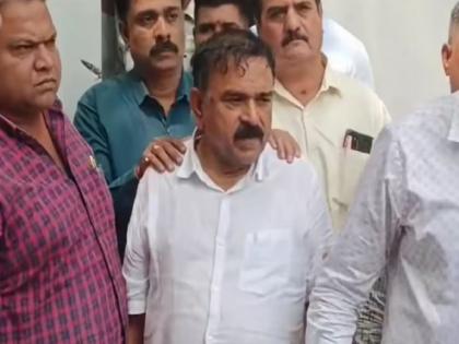 भोंदू अशोक खरातला सातव्या गुन्ह्यात न्यायालयीन कोठडी; आठव्या गुन्ह्यात SIT ने घेतला ताबा - Marathi News | Impostor Ashok Kharat remanded in judicial custody in seventh case; SIT takes custody in eighth case | Latest nashik News at Lokmat.com